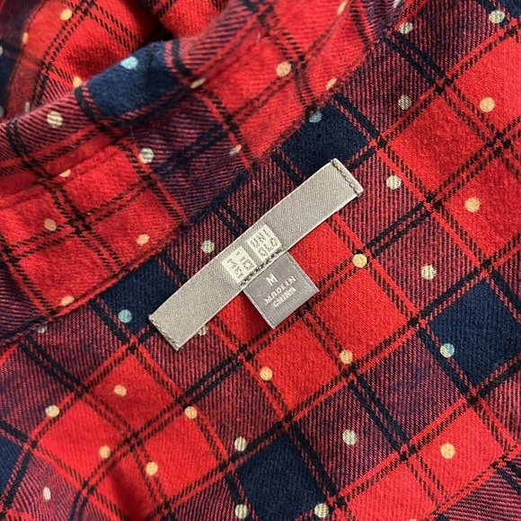 Uniqlo | Polka Dot & Plaid Flannel - Picture 6 of 6
